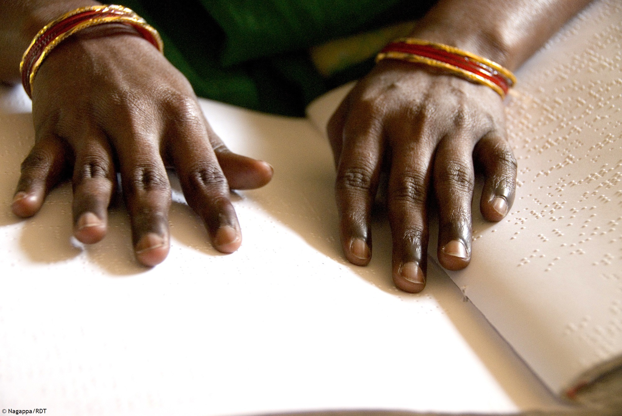 Behinderung in Indien: Wir fördern die Inklusion von Menschen mit Behinderungen und unterrichten blinde oder sehgeschädigte Kinder in der Blindenschrift Braille.